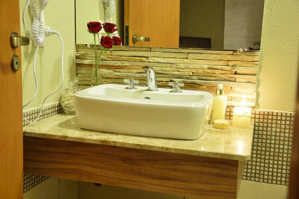 Hotel Pousada Agua Da Mina Монти-Сиан Экстерьер фото